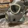 vintage gas mask Image 2