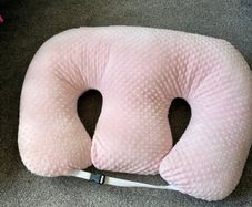 Twin Z Feeding pillow