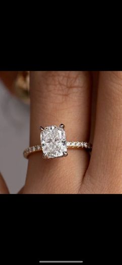 Bespoke Natural and lab grown diamond rings.