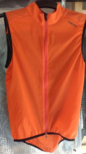 Giro Gilet size small Orange lightweight wind resistant cycling vest On3n3ss