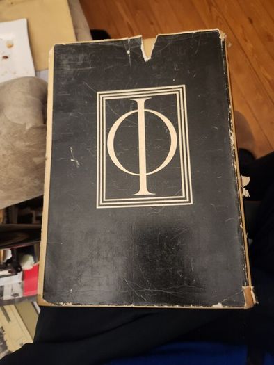 Titian Paintings  And Drawings. Phaidon. With 300 Illusions By Hans Tietze. 1950 Large Volume Hardback With Dustjacket In Good Condition.