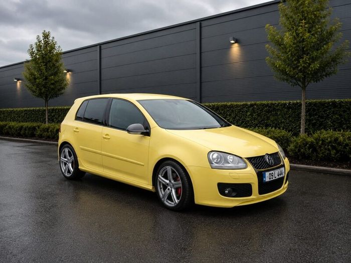 2009 VW Golf GTI Pirelli Edition only 66k kms!