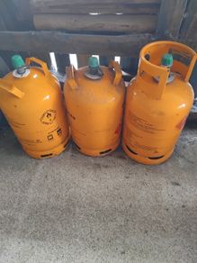 Empty cylinders