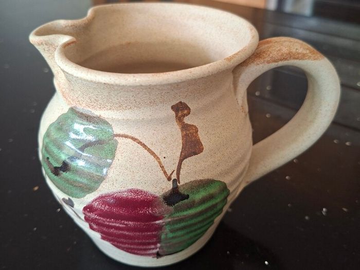 Ballydougan Pottery - Apple design - Hand painted