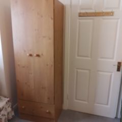 Single wardrobe