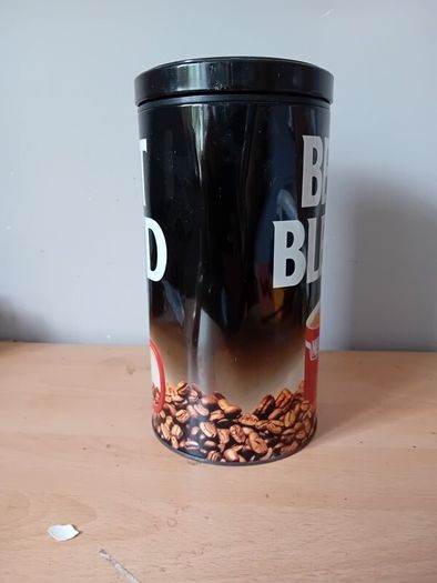 nescafe tin can