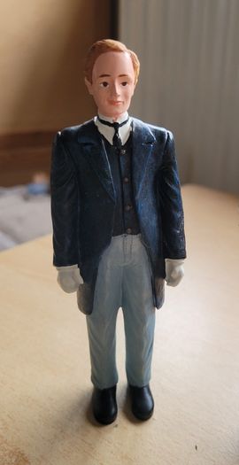 Dolls house dolls /Resin figurines 1:12