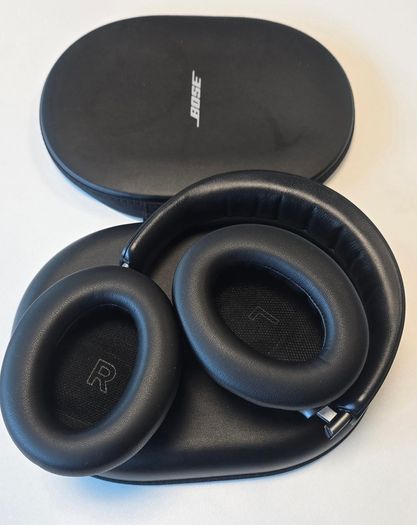 Bose Quietcomfort Ultra headphones