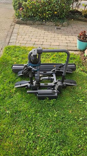 Peruzzo Pure Instinct 2-Bike Towbar Mounted Bike Rack. Used Twice