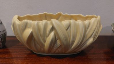 Fabulous Large Vintage SylvaC Art Deco Hyacinth Vase/Jardiniere/Planter, Shape #2485 in the Stunning and Rare Buttercup Yellow Glaze, Excellent Condition