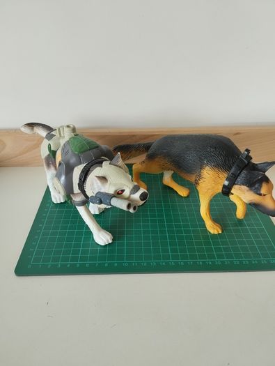 90s action man husky  Armored & Police Dog Figures