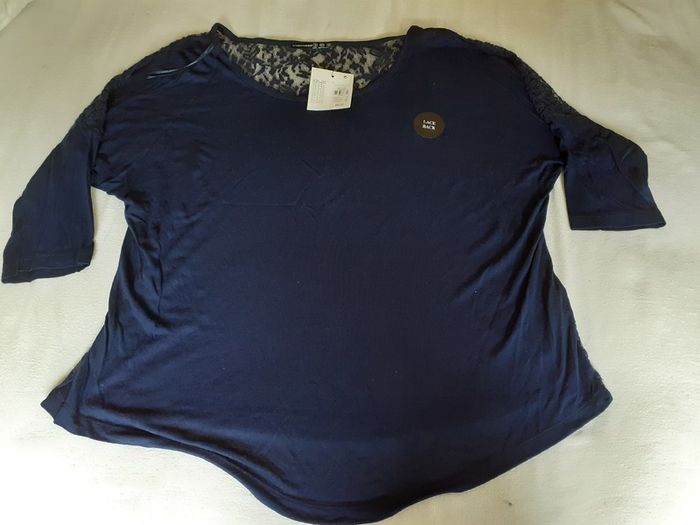 New Ladies Top