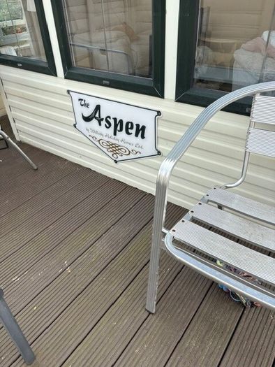 Willerby Aspen Mobile home with Decking & Shed