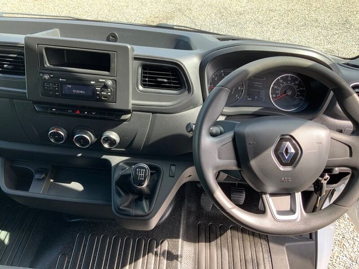 Renault Master Mwb 2.3 Dci ( 1 year warranty ) .