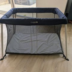 Cuggl Deluxe Super Lightweight Travel Cot