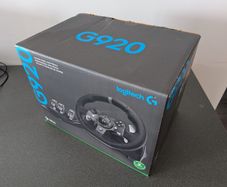 Logitech G920 Racing Wheel + Pedals + Shifter (Xbox/PC)