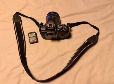 Olympus E-410 DSLR Camera with 14-42mm Lens