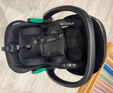 Miniuno Recliniie i-Size Infant Car Seat, As New (Used Only Twice)