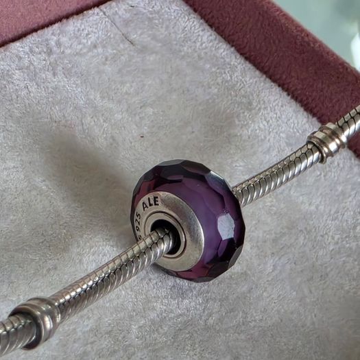 Pandora purple fascinating faceted murano glass charm perfect condition