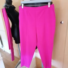 Women's Trousers Fushia NWOT SIZE 14