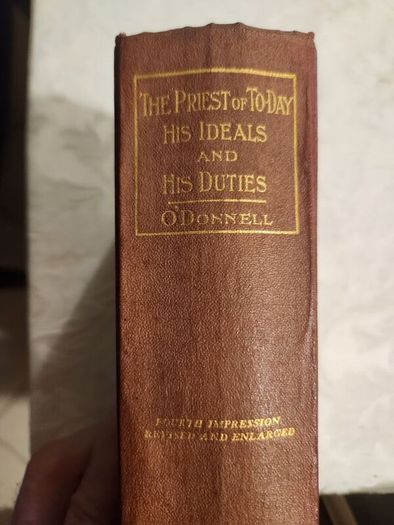 5 X Rare Imbossed Maynooth Collegium  Books. All 1920s  Hardback In Good Condition.  See Photos For Condition.