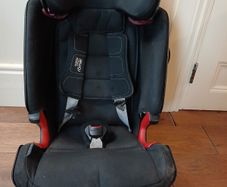 Britax Advansafix IV R