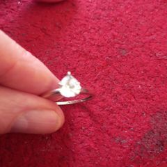 9 ct gold ring