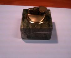 Table lighter vintage
