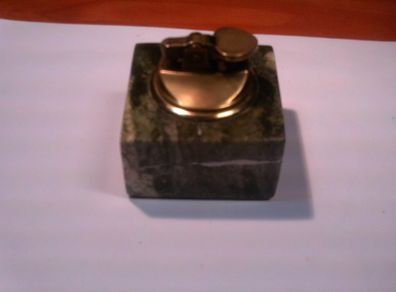 Table lighter vintage