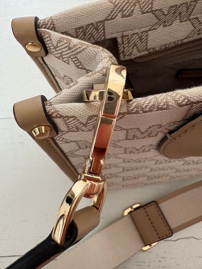 New Authentic Michael Kors bag