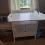 changing table Image 2
