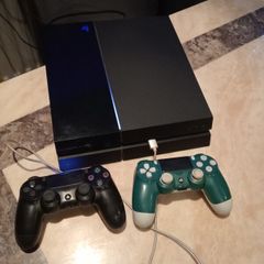 Ps4 500gb console+2 controller's