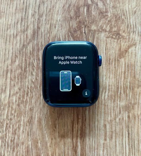 Apple Watch Series 6 BLUE plus leather strap