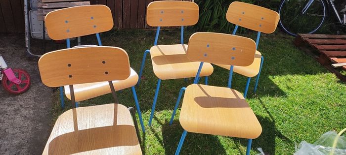 Chairs  5