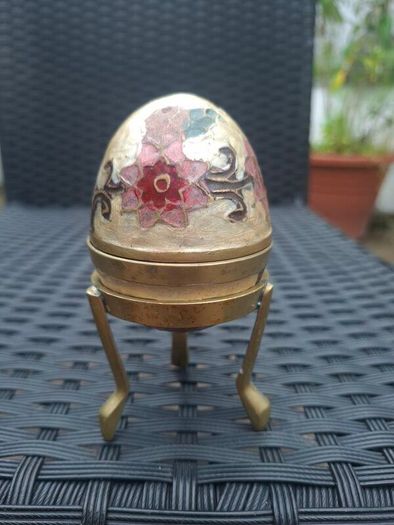 Vintage 1970's Cloisonne/Enamel Brass Egg Trinket Box