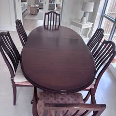 G Plan extendable Dining Table and 6 chairs