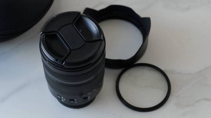 Lumix 24-105 F4 - Read The Ad Fully