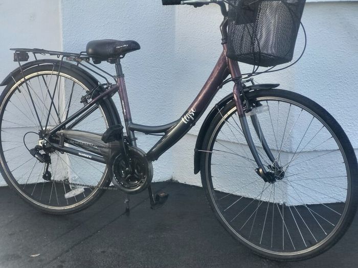 Ladies Bike Lock Basket N Rack No Offers