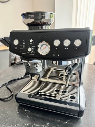 Sage Express Impress Coffee Machine - Excellent Condition Truffle Black