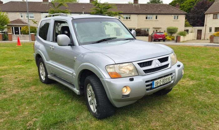 2006 Mitsubishi Pajero