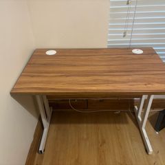 Free Desk For Collection