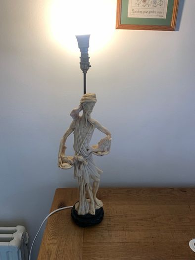 Table lamp