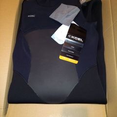 Brand new women's 5/4 Xcel infiniti wetsuit Size 8 Tall