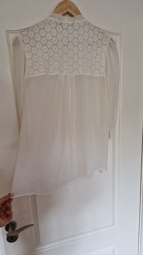 Off white blouse UK12/EU40