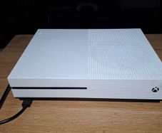 Xbox One S 512Gb