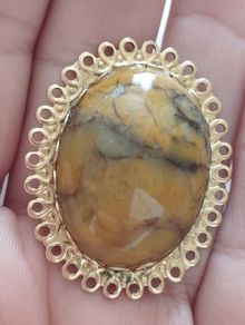 Vintage beautiful brooch with stone.
