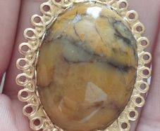 Vintage beautiful brooch with stone.