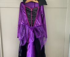 Fairytale Queen halloween costume6-8 years