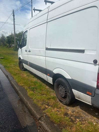 Mercedes van
