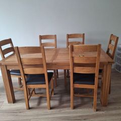 solid wood extendable dining table